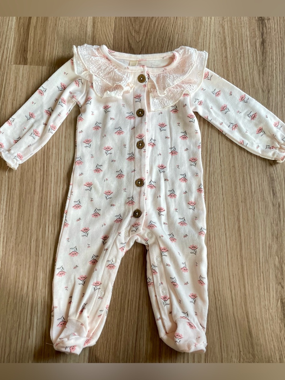 Snug Baby Girls 0-3M Pink Floral Footed Sleeper Lace Collar Snap & Button Close